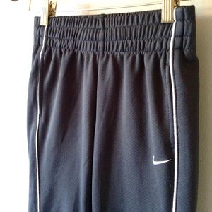 Nike gray dri-fit sweats ✅ EUC! ✅ girls sz medium